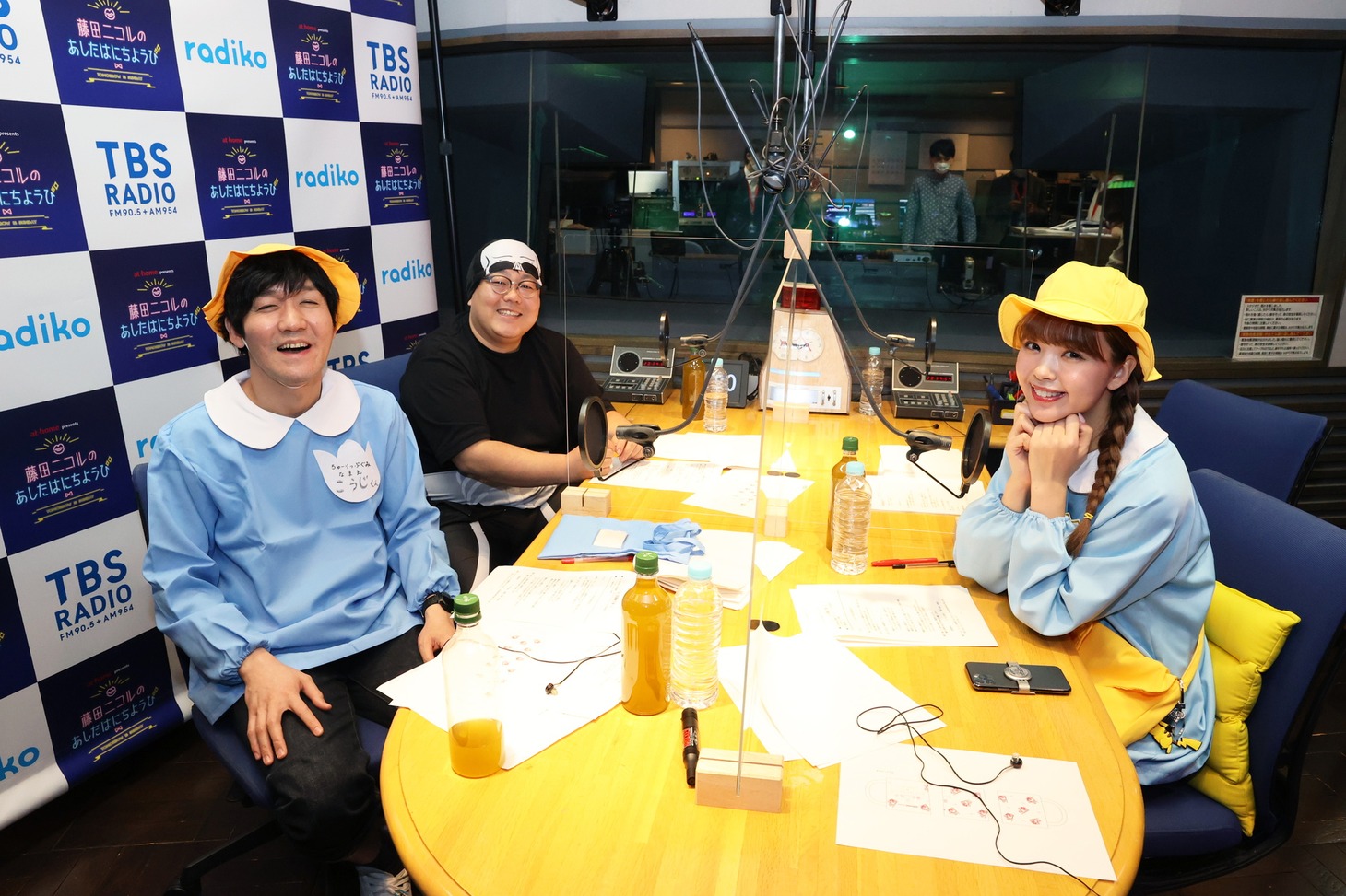 タイムマシーン3号と藤田ニコル。