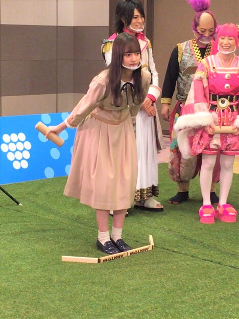 「さらば青春の光のモルック勝ったら10万円！」のワンシーン。