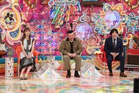 （左から）生見愛瑠、ケンドーコバヤシ、蛍原徹。(c)テレビ朝日