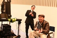 大悟監督とノブ。(c)テレビ朝日