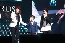 朝ドラ「エール」で山崎育三郎演じる佐藤久志の子供時代を演じた山口太幹（中央）もサプライズで登場。