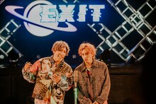 「ただ君に面白いと言われたかった…～GALAXY チャLIVE～」を開催したEXIT。