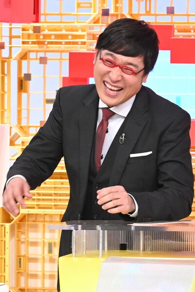 「山里亮太のまさかのバーサーカー」MCの南海キャンディーズ山里。(c)ABCテレビ