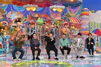 「アメトーーク！」に「意外と同期芸人」のくくりで出演する（前列左から）ハライチ、チョコレートプラネット、パンサー向井、アインシュタイン稲田、（後列左から）シソンヌ、すゑひろがりず。(c)テレビ朝日