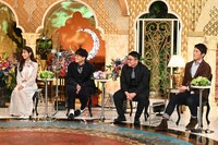 （左から）ゆん、ミキ、長嶋一茂。(c)TBS