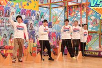 （左から）蛍原徹、ゆりやんレトリィバァ、陣内智則、中川家。(c)フジテレビ