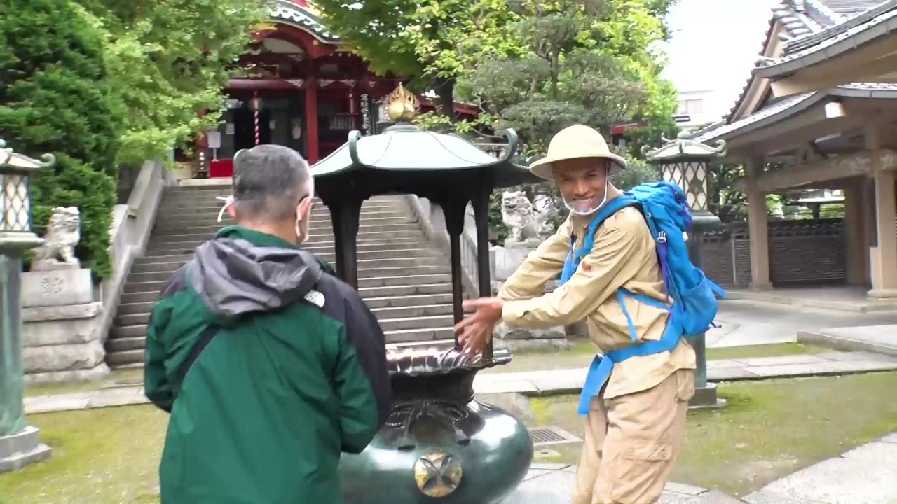 「東京23区で最も低い山はどの山なのか？」の検証に挑戦するロイ。