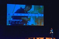 「森本ドキュメントTV動画総選挙」で「好きな回」4位、「苦手な回」1位となった、#1「笑い声が聞きたい」が上映された場面。