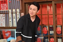 「人生最高レストラン」にゲスト出演するアンジャッシュ児嶋。(c)TBS