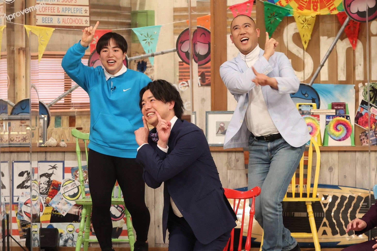 （左から）ゆりやんレトリィバァ、ぺこぱシュウペイ、コロコロチキチキペッパーズ・ナダル。(c)フジテレビ