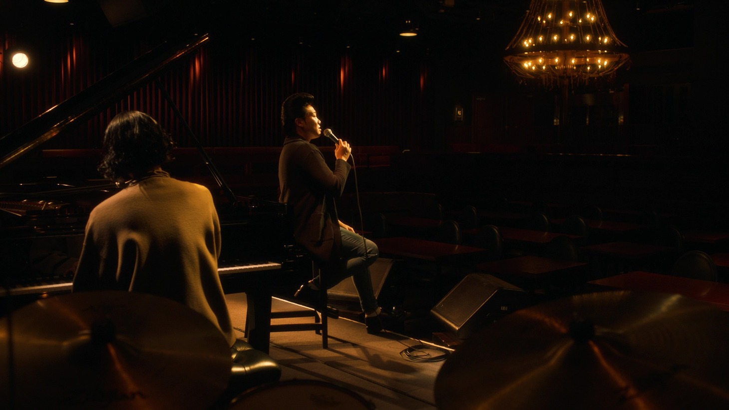 動画「みやぞん×大橋トリオ ♪何処かの街の君へ」より。