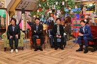 ネプチューンと羽鳥慎一（右）。(c)テレビ朝日