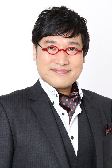 アメージングタイランド・グランドセール MCの南海キャンディーズ・山里。 - 落語家と落語ド素人タレント タレント・お笑い芸人