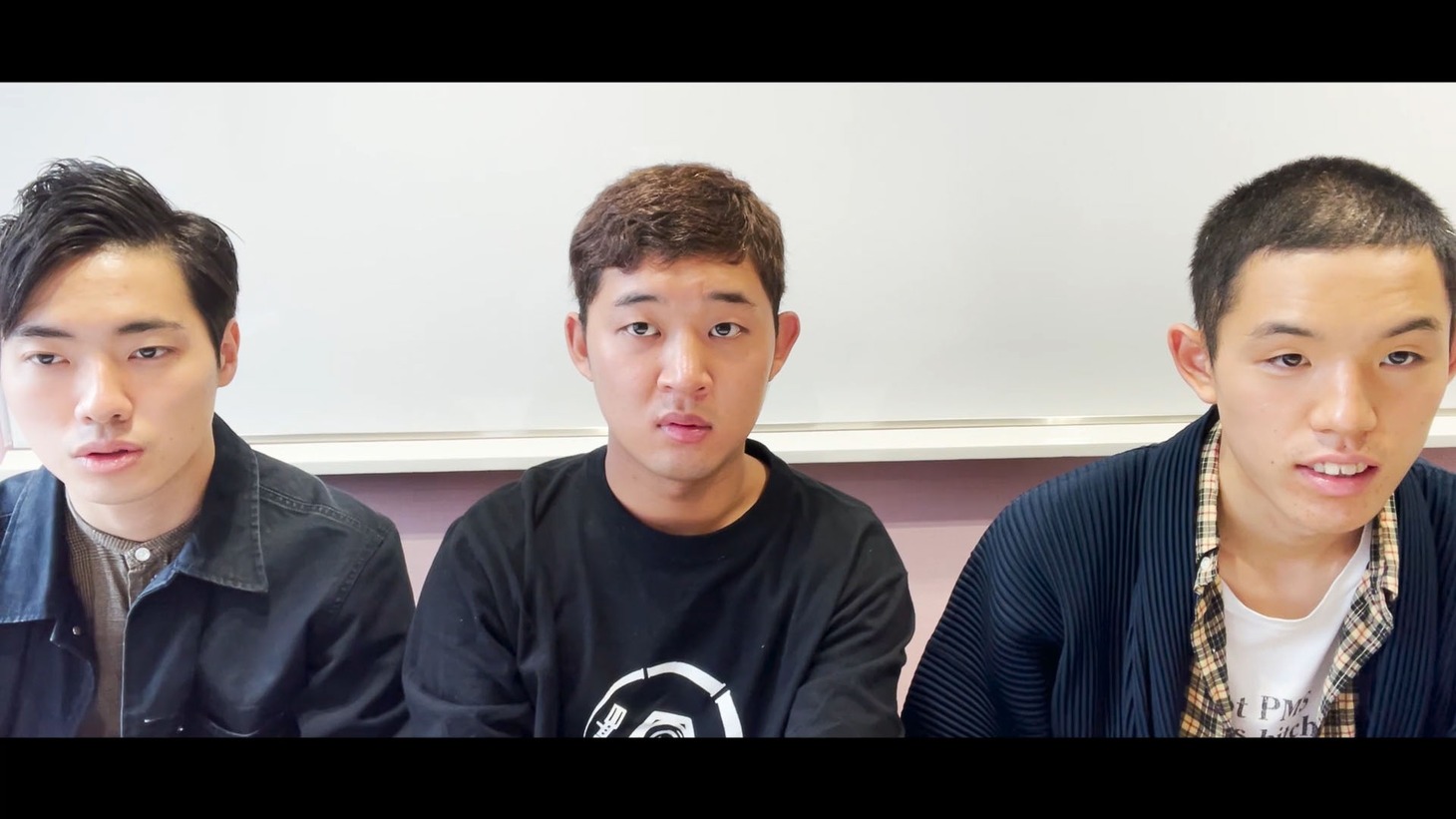 四千頭身によるGReeeeN「星影のエール」のカバー動画より。