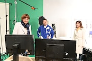 (左から)千鳥・大悟、弘中綾香アナ、千鳥ノブ。(c)テレビ朝日