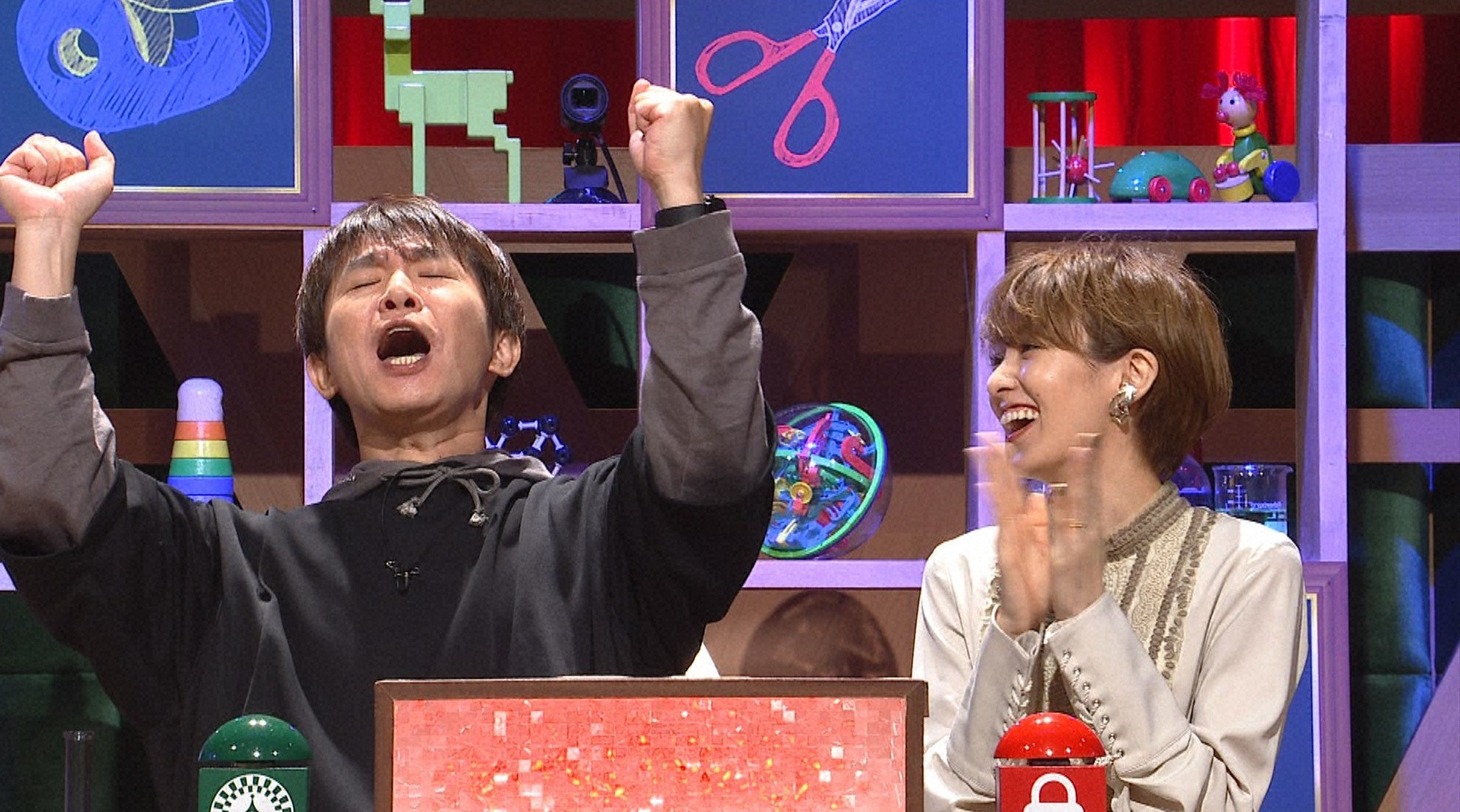 左からよゐこ濱口、南明奈。(c)日本テレビ