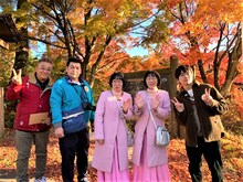 「バスサンド」に出演する（左から）サンドウィッチマン、阿佐ヶ谷姉妹、重岡大毅。(c)テレビ朝日