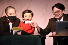 ピンマイクを付けているふくちゃんと、ゾフィー。