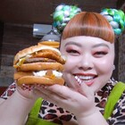 本日放送の「世界くらべてみたら」に市川猿之助&森山未來、世界的パフォーマーと中継