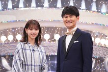 左から西野七瀬、南原清隆。(c)日本テレビ