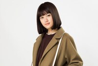 小西桜子演じる主人公の新人小説家・井町潤。