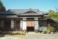 「京阪沿線物語～古民家民泊きずな屋へようこそ～」より。