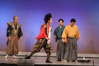 「『事が起こりそうなときは来るな』と言ったら次に事が起こりそうなときに来るんだよ！」と戦国のお笑いを教える武将様。