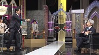 左から有吉弘行、登坂淳一。 (c)日本テレビ