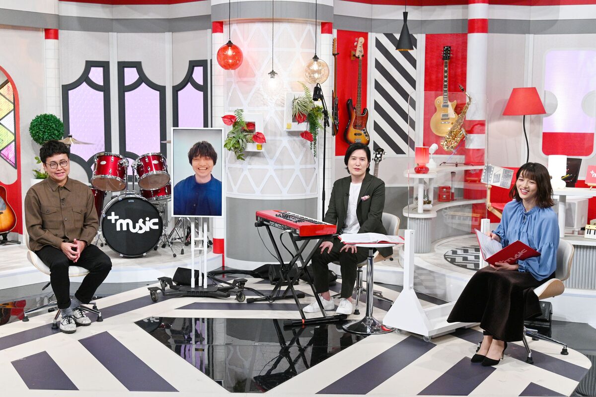 銀シャリ橋本がジャッジ 第1回三浦大知王決定戦 清塚信也と三浦大知が楽曲解説対決 お笑いナタリー 銀シャリ橋本がジャッジ 第1回三浦大知王決定戦 清塚信也と三浦大知が楽曲解説対決 お笑いナタリー
