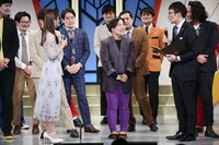 よしもと漫才劇場の6周年記念記者会見の様子。