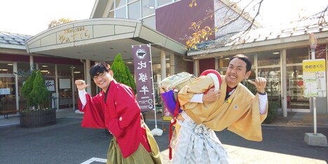 (左から)ずん飯尾、アンガールズ田中。