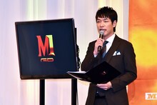 会見のMCを務める麒麟・川島。