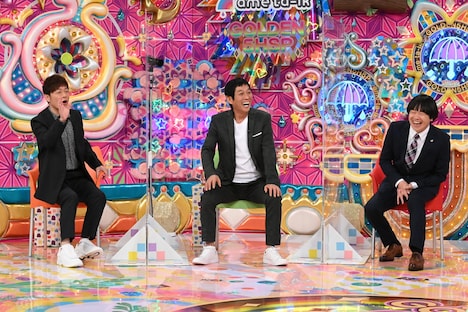 （左から）陣内智則、明石家さんま、蛍原徹。(c)テレビ朝日