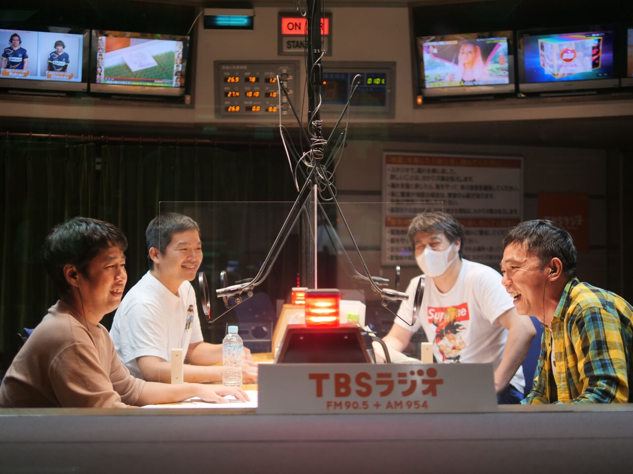 「爆笑問題カーボーイ」に代打出演したウエストランド。(写真提供:TBSラジオ)