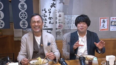 （左から）渡辺謙、宮下草薙・草薙。(c)テレビ朝日