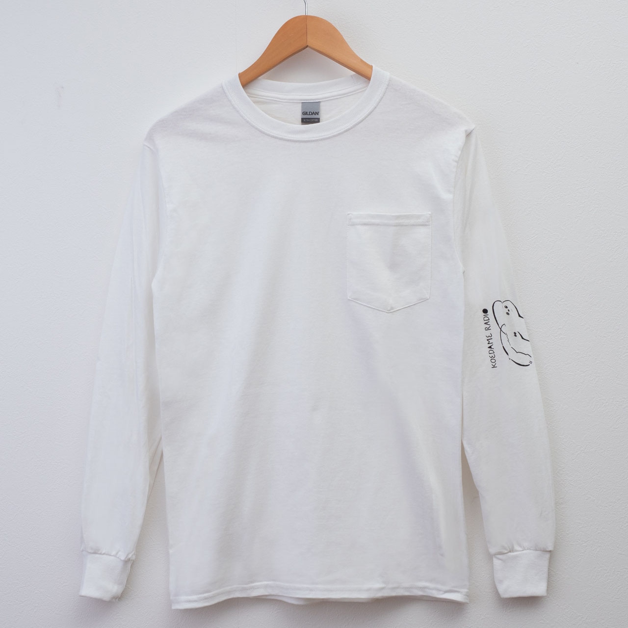 「ラランドの声溜めラジオ」の長袖Tシャツ。