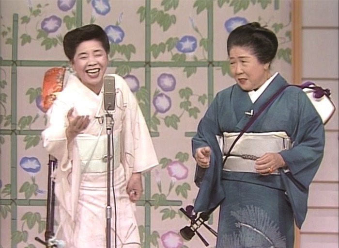 DVD「決定版 内海桂子・好江 名選集」より。