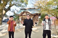 左からパンクブーブー黒瀬、今田耕司、ケンドーコバヤシ。