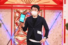 2021年に流行らせたいマスクを千鳥にプレゼン。