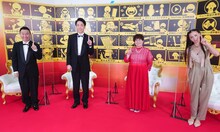 左からかまいたち、ハリセンボン春菜、土屋アンナ。(c)テレビ東京