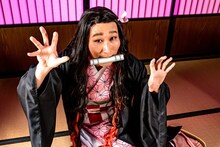 コント「スーパースター」に出演するシソンヌじろう。