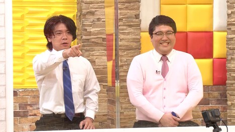 かまいたちに悩みを相談するマヂカルラブリー。