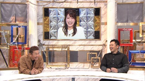 くりぃむしちゅーと安藤萌々アナ（中央）。