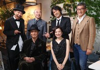 「木梨の輪。」に出演する（前列左から）佐藤浩市、鈴木京香、（後列左から）木梨憲武、高橋克実、江口洋介、中井貴一。(c)フジテレビ