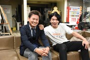 梅田プロデューサーと野田クリスタルさん。