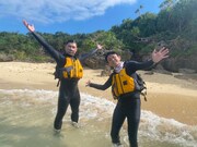 オードリー春日と有吉弘行。