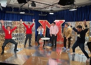 モダンタイムスとしみつ、野田クリスタルの土下座に感動「高校生のときのままだ」マヂラブ特番