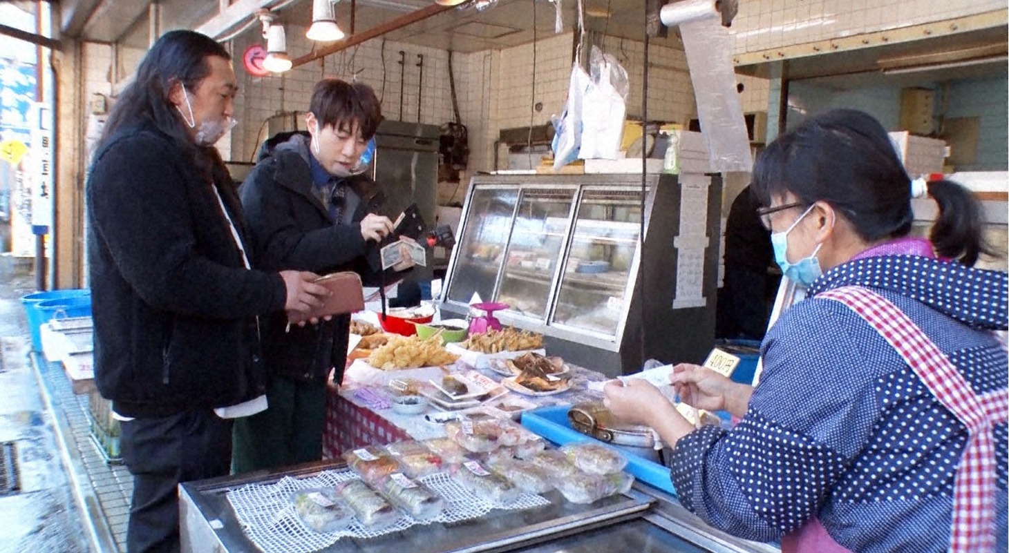 「ロバート秋山の寝るトコどうする？～寝床探し道中記～」より。