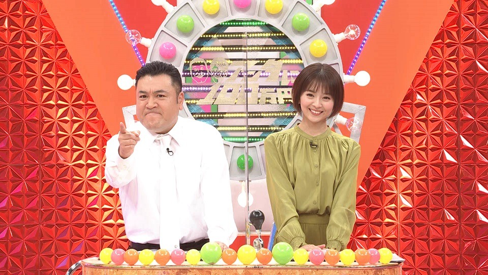 アンタッチャブル山崎と福田成美。