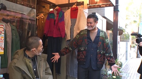 四千頭身・都築とティモンディ高岸。(c)TBS